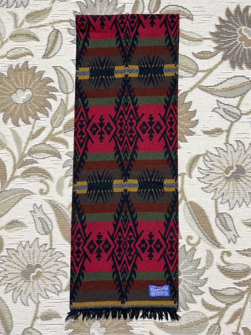 Vintage Pendleton Wool Scarf Wrap Reversible Southwestern Aztec Western w/Fringe - Picture 3 of 6